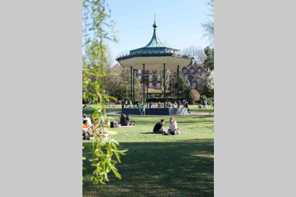 Marylebone Mayfair Hyde & Regents Park W1 Londra Esterno foto